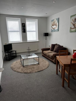 No 2 - LARGE 1 BED NEAR SEFTON PARK AND LARK LANE